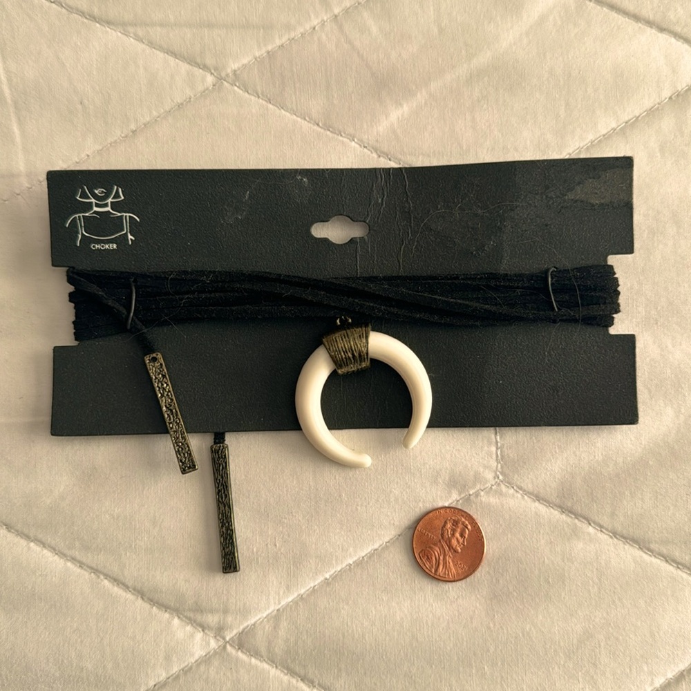 Crescent Wrap Choker